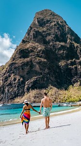 The Caribbean is made for couples—warm turquoise water, slow sunsets, and that effortless rhythm where everything feels unhurried and intimate. Whether you’re sharing a quiet morning swim, lingering over candlelit dinners by the sea, or escaping to a private beach with nothing but palm trees and time, the islands blend romance and relaxation beautifully. 👇👇👇👇👇 Discover the Caribbean you love-join tens of thousands who get our weekly insider updates on sailing, travel, and island living-link