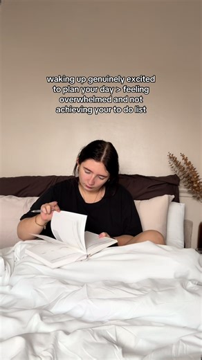 Maximize Your Day with the Productivity Method Planner