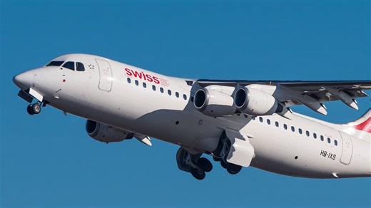 Why Did British Aerospace Build The BAe-146 With 4 Engines?