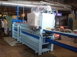 [Hot Item] Fiber Horizontal Baling Press Machine for Nonwoven Fabric Baling