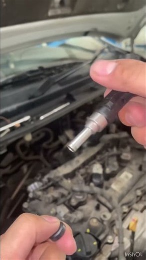 Replace the fuel injectors toyota yaris #machanical #automobile #toyota