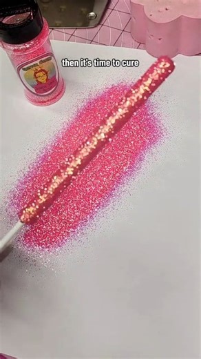 BASIC TRAINING •PENS• 🖊🖊 I get so many Q's and messages on how I do it....here goes #tumblergroove #pen #pens #glitter #uvresin #uvresincraft #acrylicpaint #resinpens #glitterpen #penmaker #imadethis #imakethings #norules #myprocess #resinrockers #theglittergoblins #thebasics #papermate #papermateinkjoy #papermatepens #howto #tutorial | Tumbler Groove