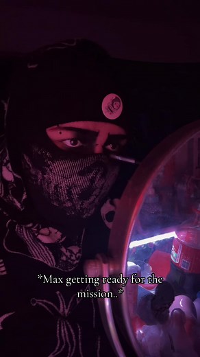 Ghost Cosplay Transformation in Call of Duty