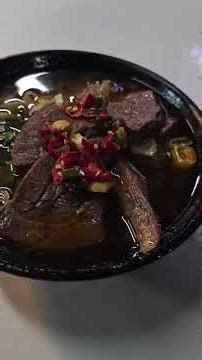 牛肉刀削麵