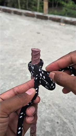 A wonderful knot of rope.