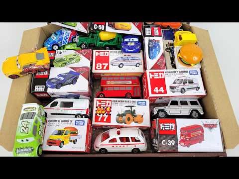 Let's have fun putting Tomica Cars miniature cars back into the box!