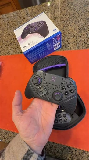 Matt Kahla on Instagram: "The most recommended pro style controller you guys have asked me to take a look at it’s the #victrixprobfg it’s an Xbox and PS5/PS4 controller! Must see! #kahladeals #kahlatech"