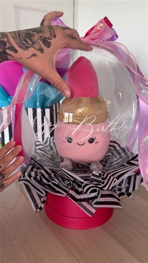 Sephora inspired birthday set for a special 9 year old. Matching bobo balloon & bouquet 💐 #shorts
