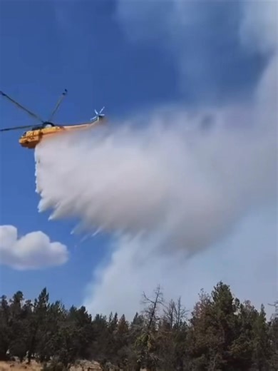 4.2K views · 77 reactions | Water drop from a heavy helicopter. Watch wildfire videos at Wildfire HQ on YouTube. https://www.youtube.com/@WildfireHQ #wildfire #forestfire #aviation #helicopter | Wildfire HQ | Facebook