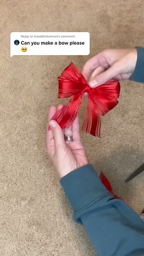 Creative Ribbon Wrapping Tutorial for Christmas Gifts
