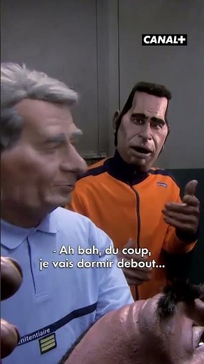 Ça devient difficile de caser tout le monde… #Humour #LesGuignols #Shorts