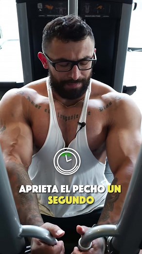 Consejos para Mejorar tu Entrenamiento de Pecho con el Peck Deck