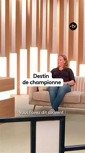 Anne-Sophie Mathis est l'invitée de Destin lorrain. Octuple championne du monde boxe des super-légers (WBA, WIBF, UBC et WBC). Elle a été intronisée en 2021 à l’International Boxing Hall of Fame, temple de la renommée internationale de boxe anglaise. | France 3 Lorraine