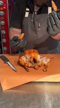 How to Carve a Rotisserie Chicken 🍗 #cheflife #chef #howtocook #cookingtips #cooking #cookinghacks