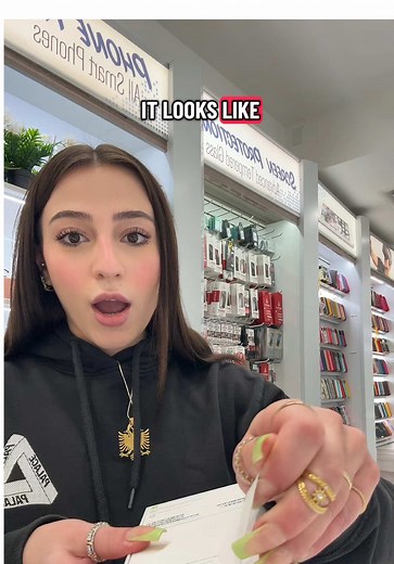 Customer interrupted my unboxingTWO NEW PHONES!! • • Link in bio for more🔗 • • #foryoupage #juliannasejfijaj #17 #iphone #phonegirl