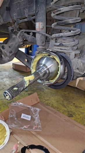 Toyota Cruiser Axle Rebuild #automotive #mechanic