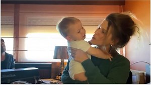 60K views · 1.7K reactions | Playing one of the first songs I ever wrote, felt really special. Thank you all for joining me again on this one ! Glad you all could catch a glimpse of "life as it is" at our house: CHAOS ! | Selah Sue | Facebook