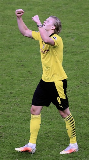 Braces from Erling Haaland and Jadon Sancho delivered the 2021 @dfb_pokal trophy to @blackyellow 🏆 Who will win when Dortmund and RB Leipzig face off tomorrow in the Bundesliga? 🤔🍿 | Germany Football Team