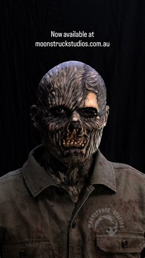 Jason Voorhees Part 6 silicone mask try on - Friday the 13th cosplay