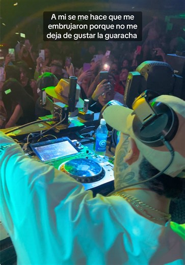 Múltiples efectos rompiendo ⚡️🔥 #musica #guaracha #sobeloo🔥 #viraltiktok #aleteo