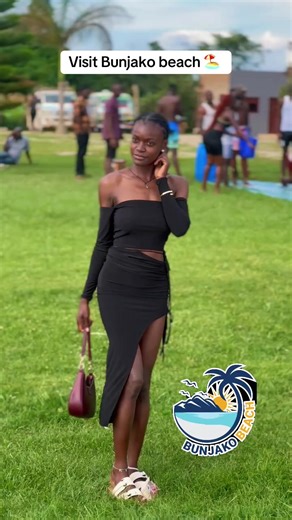 Visite Bunjako Beach e Sinta a Magia