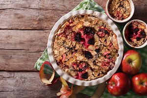 347K views · 2K reactions | We’re getting sticky in the kitchen with our Lyle's Warming Apple & Blackberry Crumble – what are you baking for Pudding Week? #GBBO Recipe: https://www.lylesgoldensyrup.com/recipe/lyles-warming-apple-blackberry-crumble | We Love Baking | Facebook