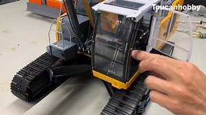 346K views · 5K reactions | Just finished a lesu 945 hydraulic excavator, upgraded with sound and lighting system, hydraulic quickly coupler, also installed the rotating lights according to the requirements of customer! Unique upgrade!  | LESU RC USA | Facebook