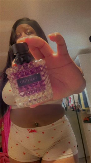 Valentino Perfume Review: A Dive into Melancholia