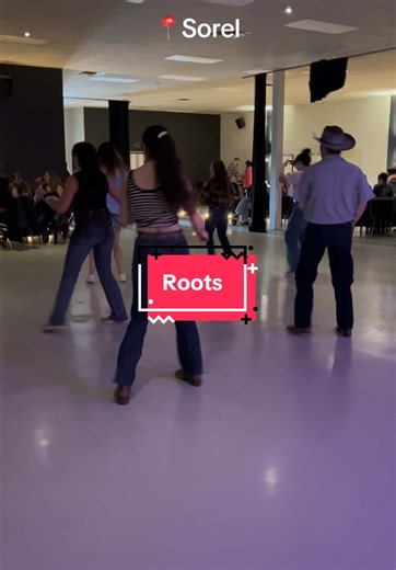 First Time dancing with the @Winslow Dancers !! 🎶ROOTS 🕺🏻 @Gabriel #linedance #countrydance #linedancing #friends #winslow