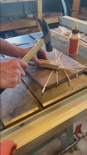 Making a cutting board out of walnut and birch #woodworking #asmr