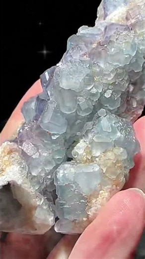 BLUE-GREEN MORANDI FLUORITE MEANING