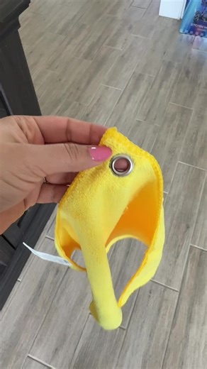 Easily Punch Holes in Leather and Clothes