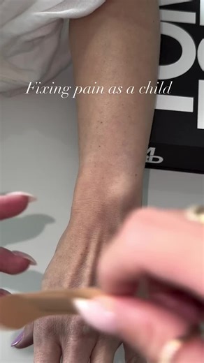 Let us fix your pain 🥰✨ . . . . #yumiyujewelry #waterproofjewelry #tennisbracelet evil eye jewelry, evil eye bracelet, evil eye protection