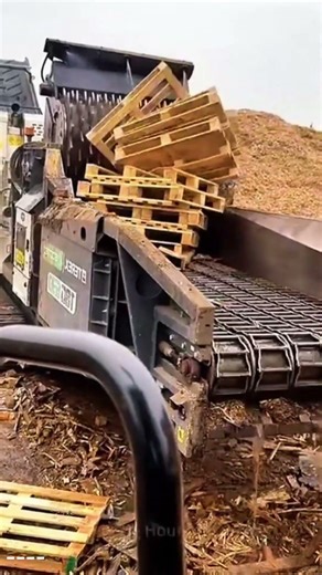 Wood shredder