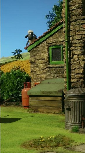 🤫🐑 Sneaky Shaun on the Farm! #ShaunTheSheep #Aardman #cartoon