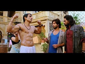 Aisi Body Banane Main Kitna Time Lagega - Shahid Kapoor, Sonu Sood Action - R Rajkumar Scene 1