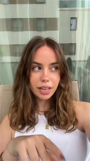 Advertise ✨ Would you like to try a new makeup, but you don't know if it will look good The Virtual mirror and the Discovery Box really made my job easier! 😍 You don't have to choose randomly, I only | szucs.lilla