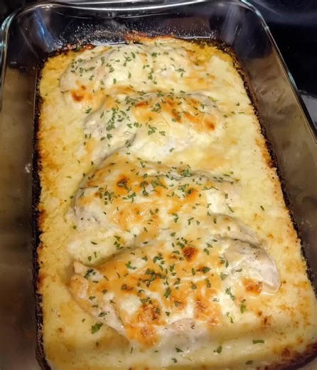 My hubsand is from the South and had been talking about this one for years so I finally decided to give it a try. You could say I finally understand what all the fuss is about! So yummy!" Recipe in comments ⬇️ | Tasty Recipes