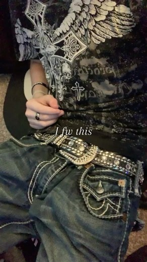 Exploring Grunge Style with Affliction Fashion