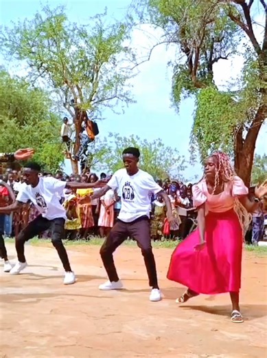 Flowers kwa huyo dem 🔥 🔥