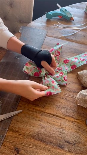 11K views · 65 reactions | Bow Tutorial  Part 4 | Painted by Mandy | Facebook