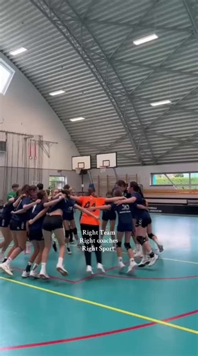 #handball#right#teammates#jags