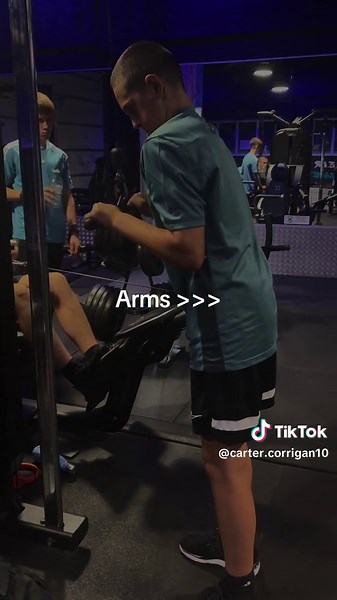 @Chaders @oleh #gym #arms #gymbros #bicep #tricep