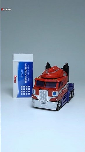 Tiny classic Optimus Prime