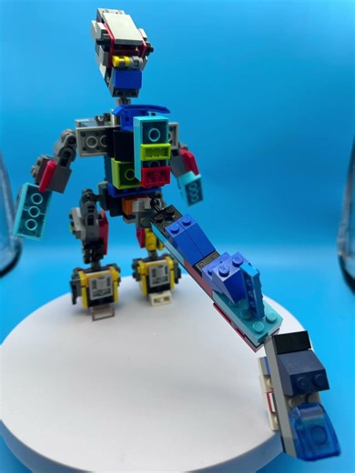 an upgraded Lego Godzilla🦖