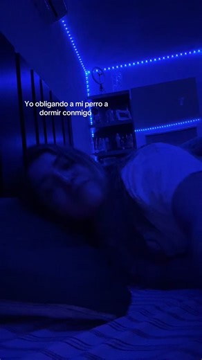 Dormir con mi perro Pug: Una divertida experiencia