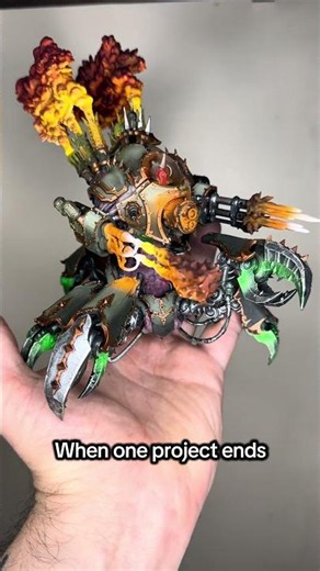 A new defiler begins #painting #warhammer #miniaturepainter #warhammer40k #art #warhammerpainting