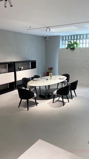 The warm texture of the white luxury stone dining table is within reach, and the dining time is more comfortable and elegant. #marbletable #stone #marbletablediy #luxurydesign #luxuryhome
