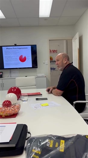 12 days of training, squeezed into 20 seconds of action 📸 From safety drills to business skills, John from Illawarra and Shoalhaven got the full Gutter-Vac experience. Now he’s geared up, trained up and ready to vacuum his way through his new territories. #GutterVac #Illawarra #Shoalhaven | Gutter-Vac