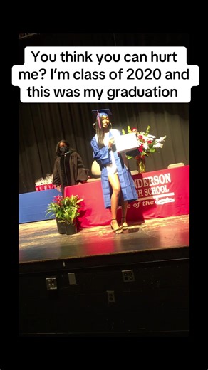 Id never let ts go 😤 at least I had my fiancé and family in audience #fypシ #classof2020 #graduate #pandemic #relatable